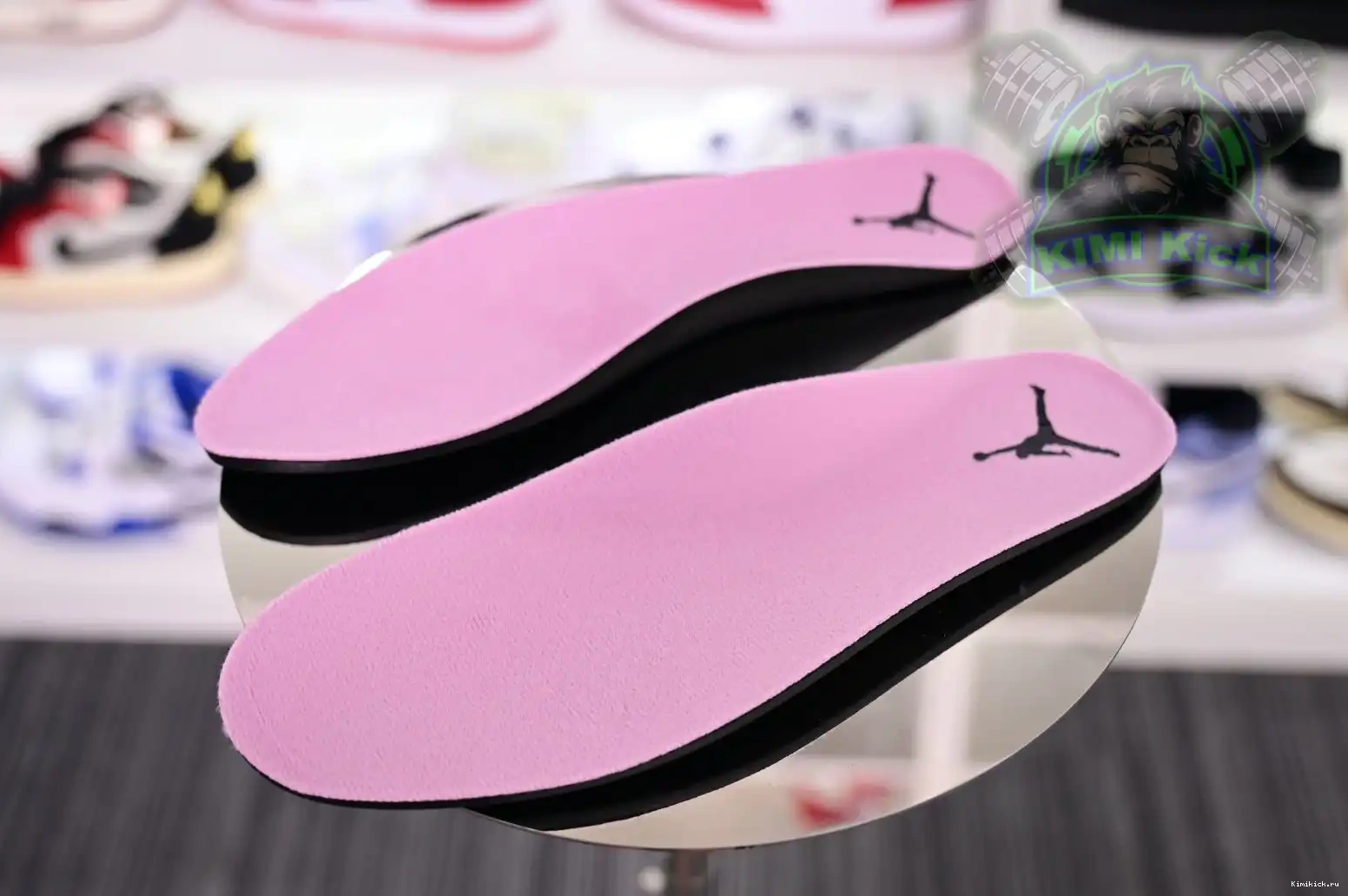 Jordan Air Kimikick Jordan 4“Orchid” 0515